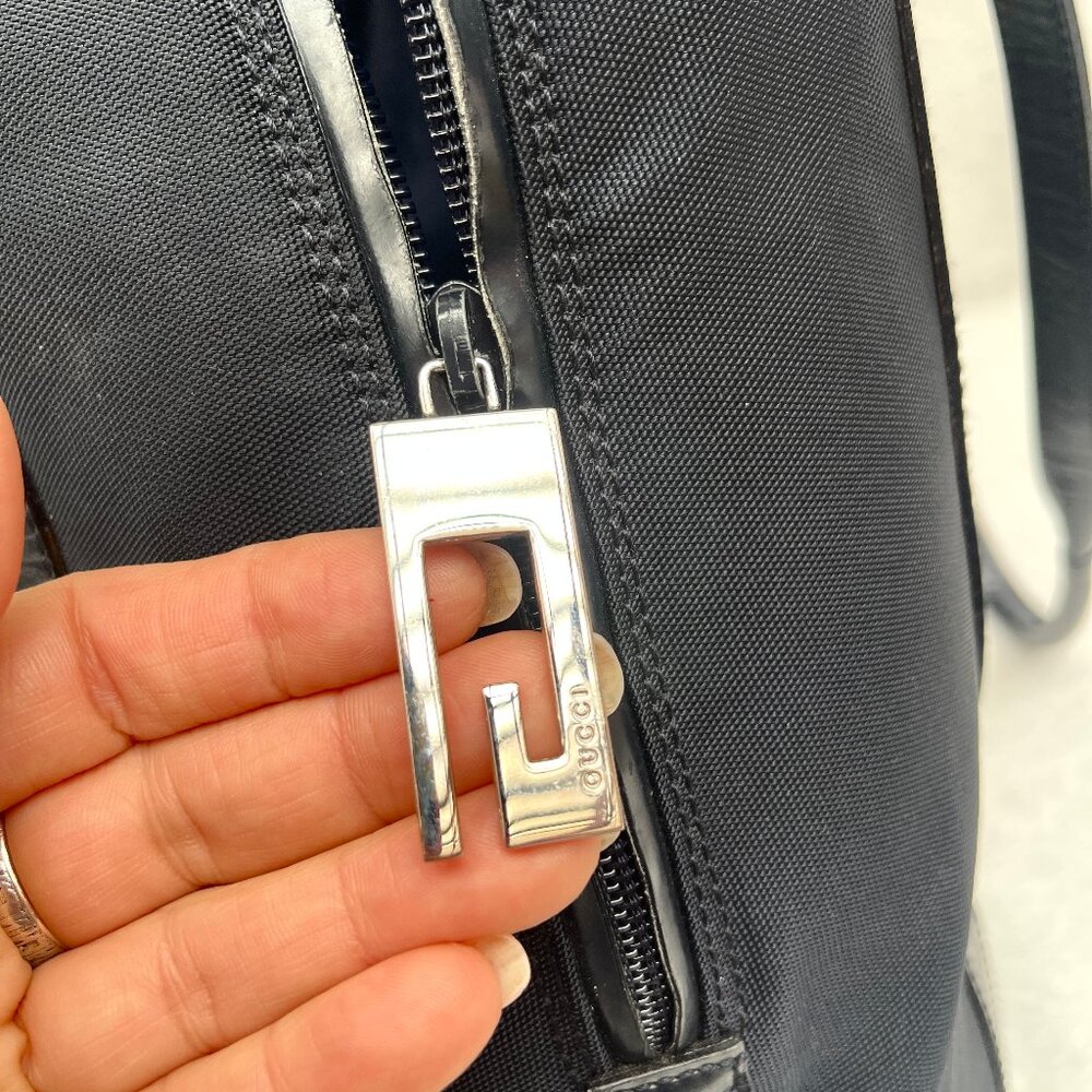 Gucci Vintage Black canvas and leather shoulder bag - Picture 10 of 11